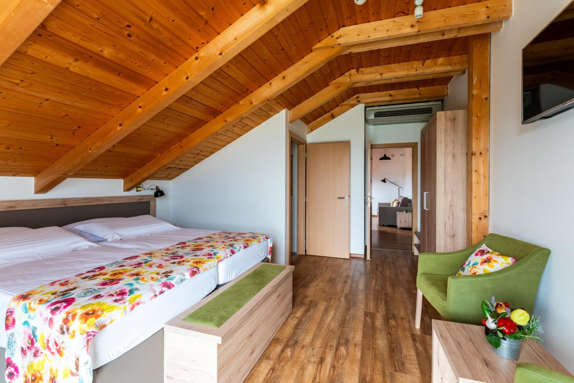 Bed&Breakfast Vinarija Coner Bjelovar Buitenkant foto