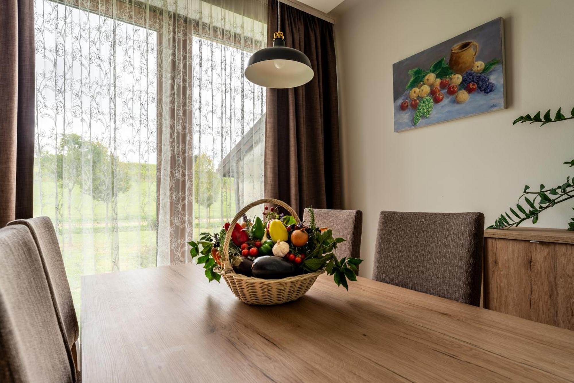 Bed&Breakfast Vinarija Coner Bjelovar Buitenkant foto
