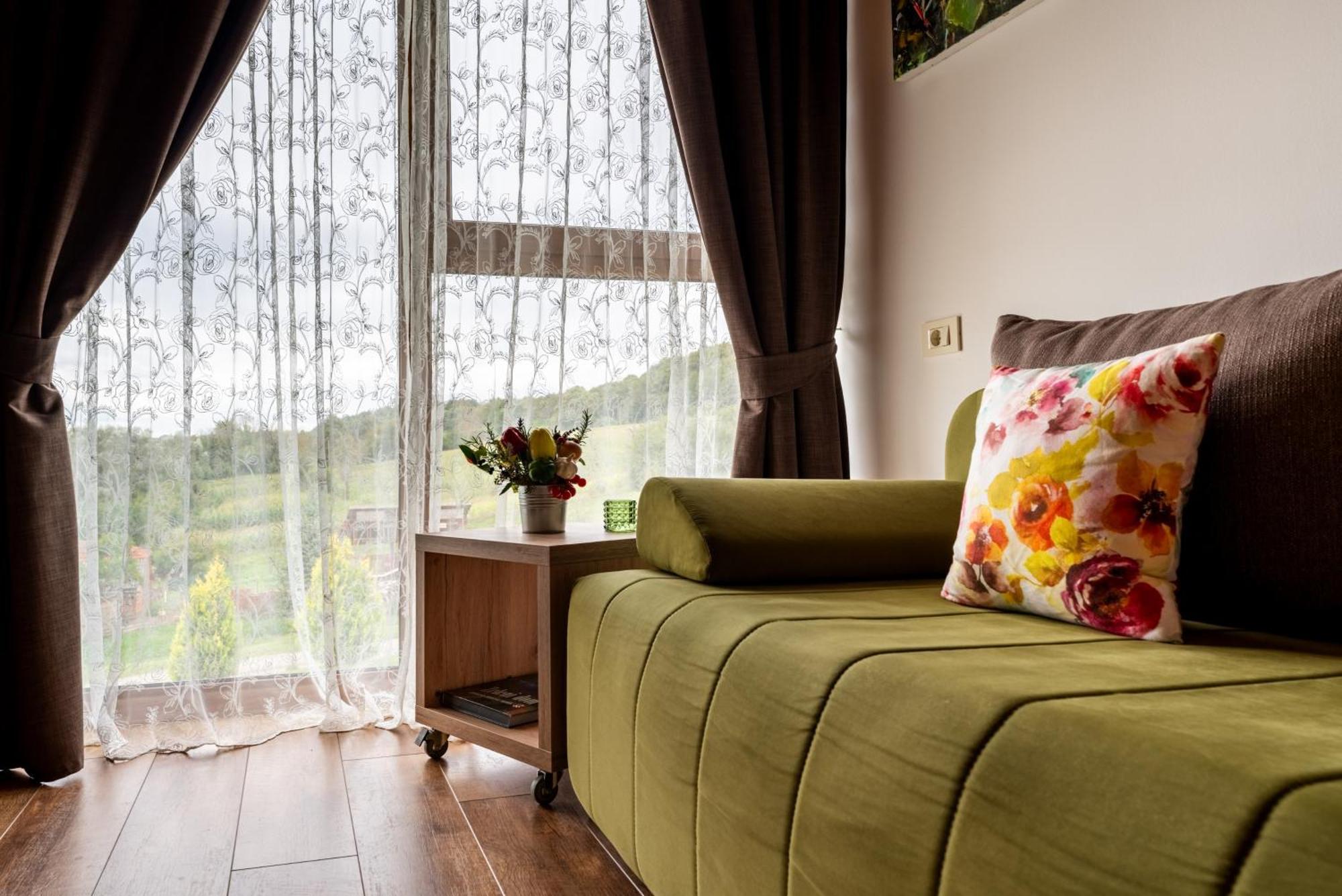 Bed&Breakfast Vinarija Coner Bjelovar Buitenkant foto